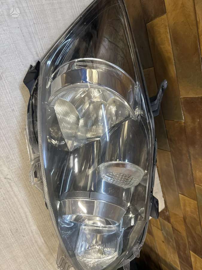 Toyota Auris, 81110-02a70, lights