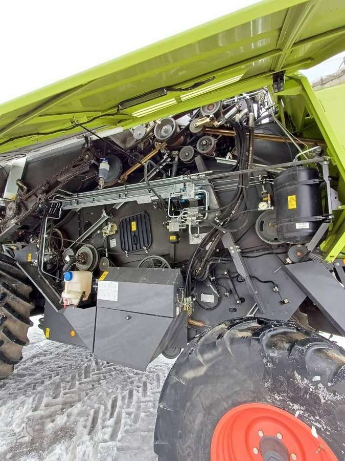 Claas Tucano 580, kombainai