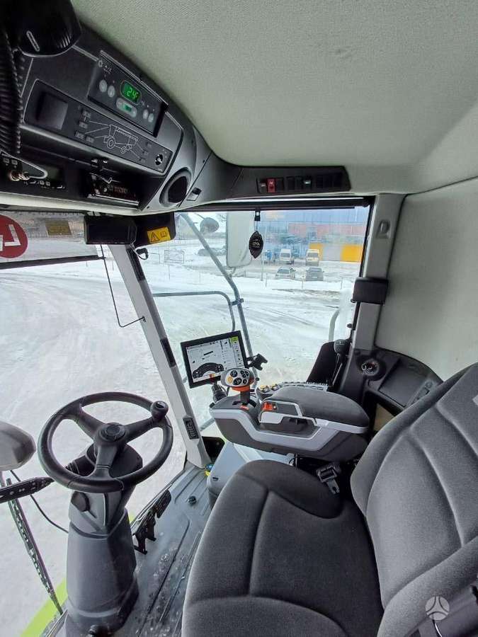 Claas Tucano 580, kombainai