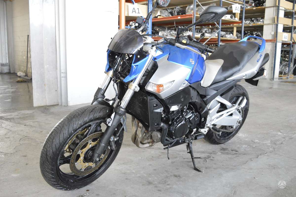 Suzuki GSR, street / classic