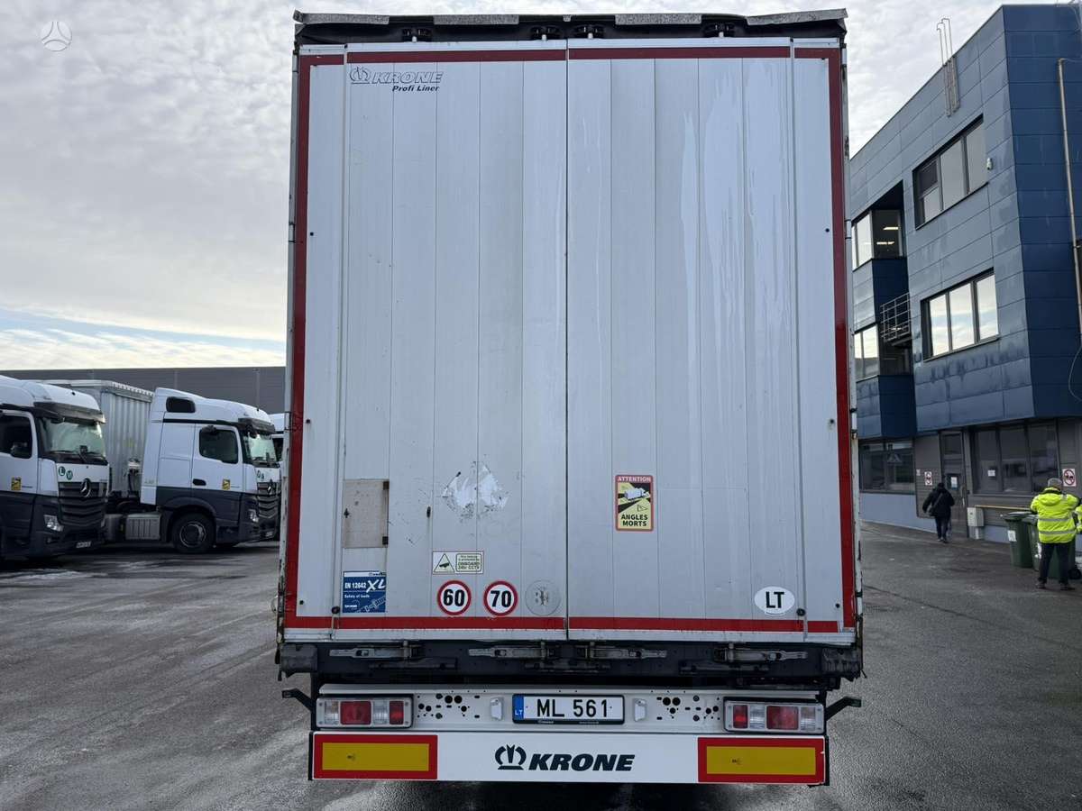 Krone SD, užuolaidinės / tentinės