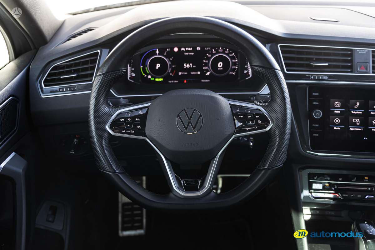 Volkswagen Tiguan - 9