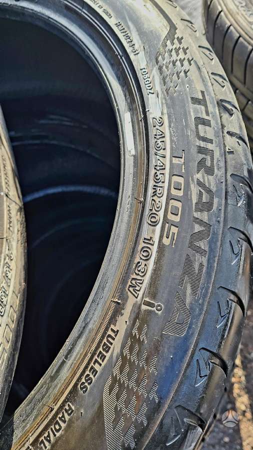 Bridgestone, vasarinės 245/45 R20