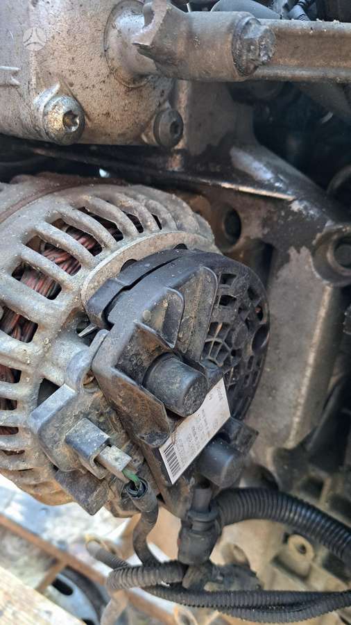 Volvo V70, D5244T. TF-80SC, engine parts