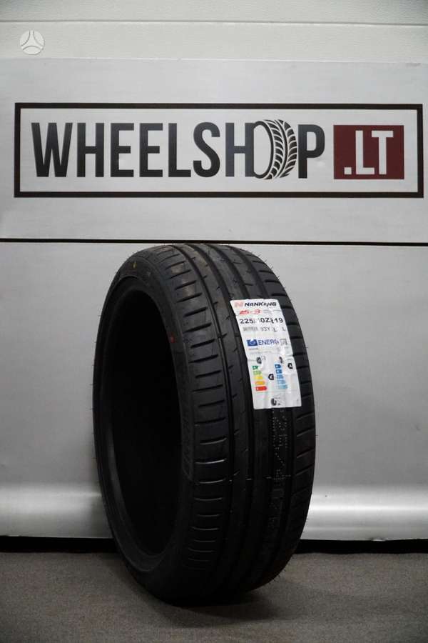 Nankang AS-3, summer 225/40 R19