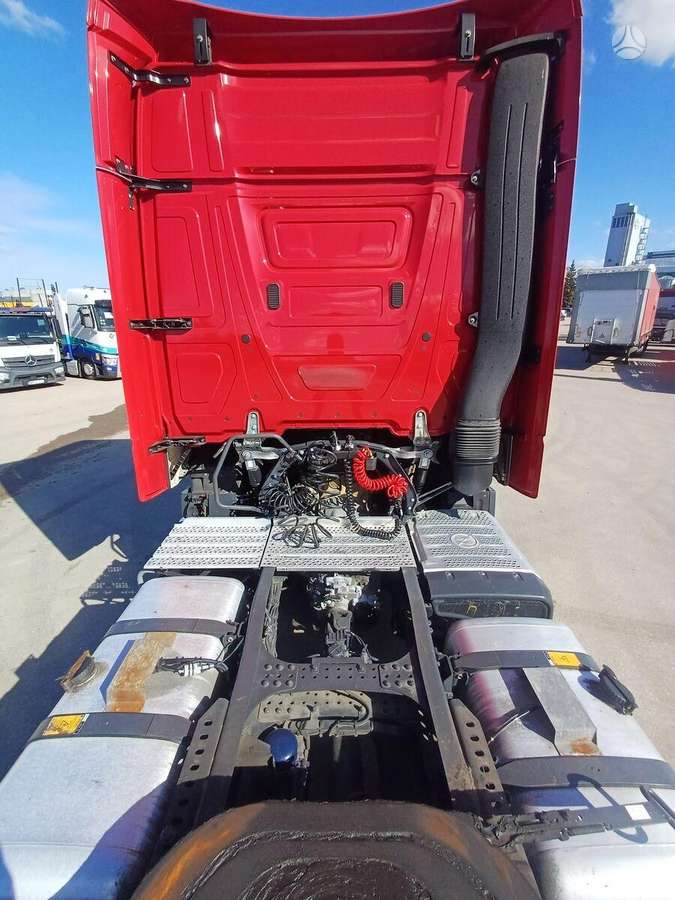 Mercedes-Benz Actros 1845, other