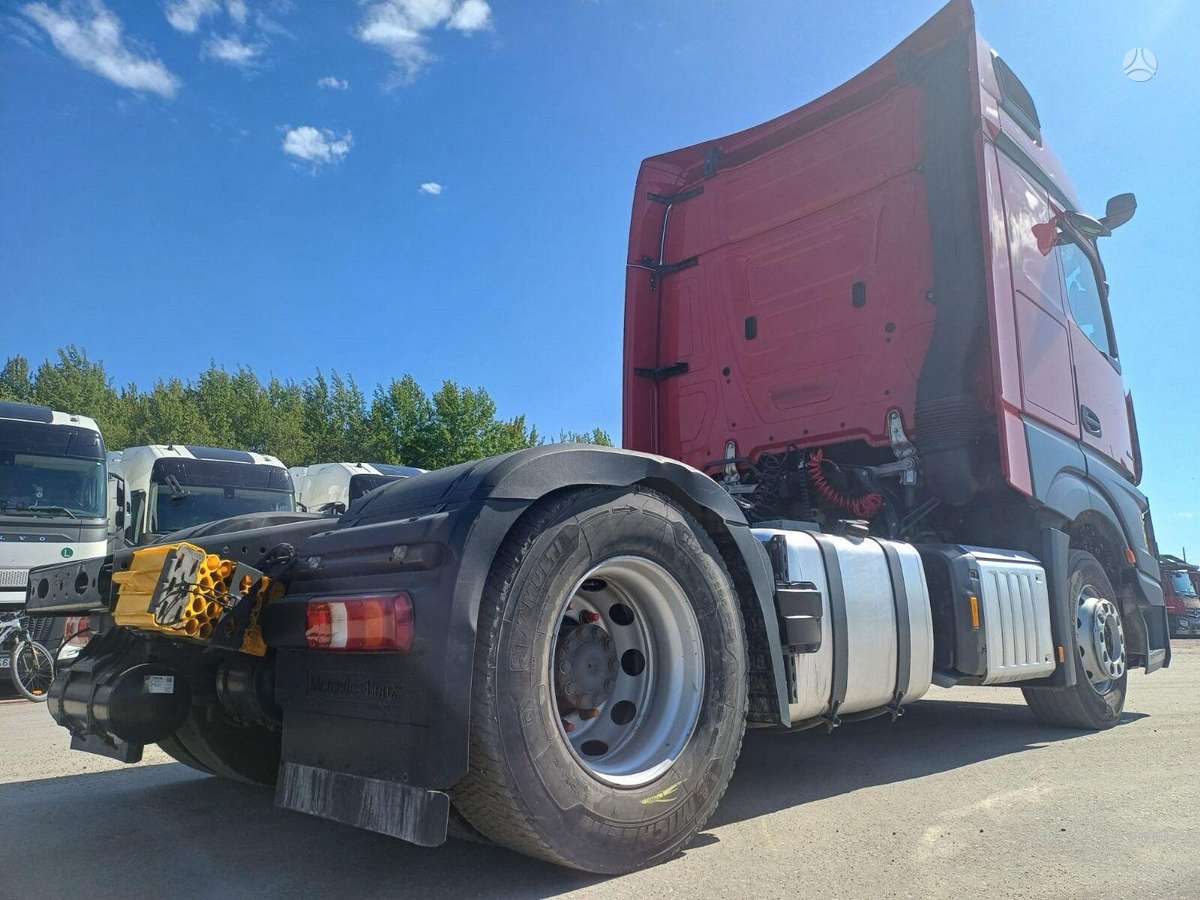 Mercedes-Benz Actros 1845, other
