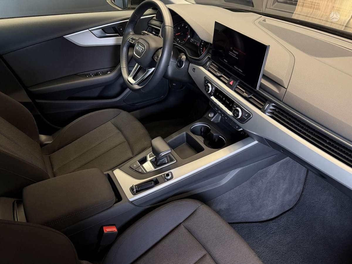 Audi A4, 2.0 l., universalas