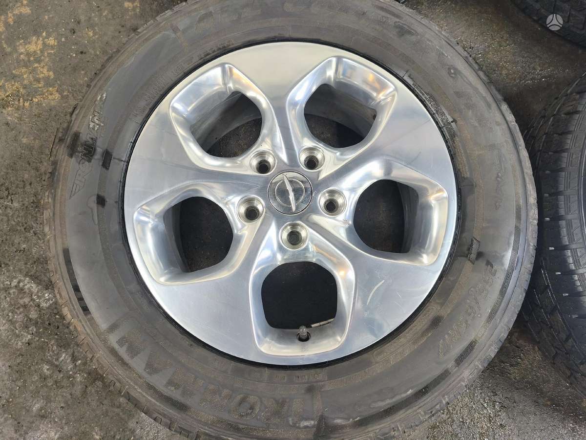 Chrysler Pacifica, lengvojo lydinio, R17