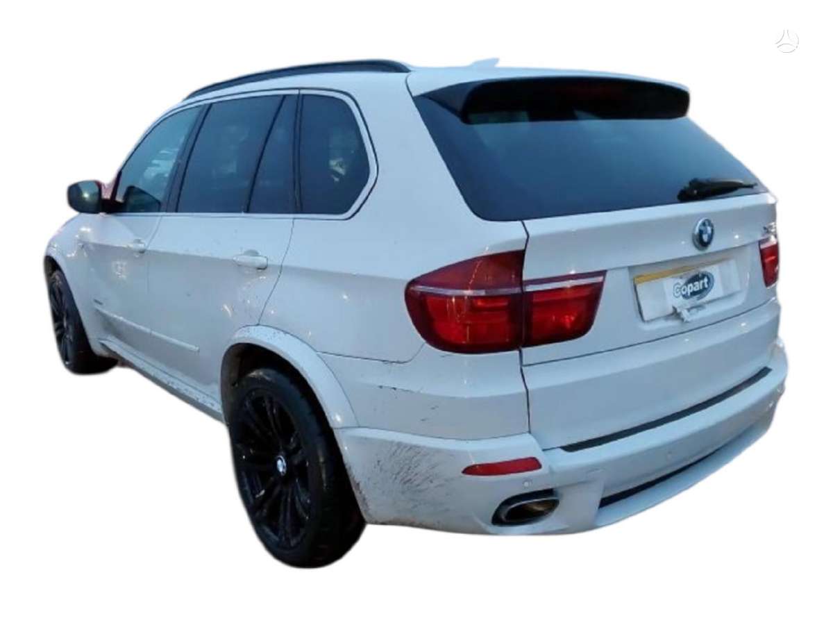 BMW X5 Dalimis variklis užkalęs