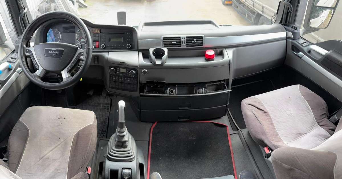MAN TGX 18.440 manual, double sleeper