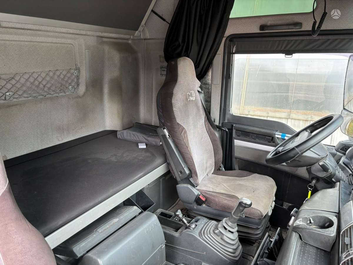 MAN TGX 18.440 manual, double sleeper