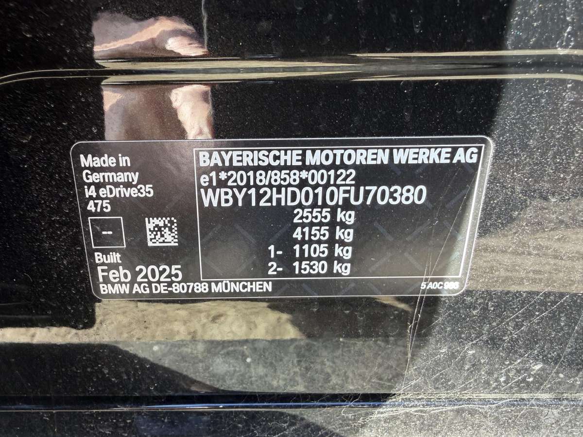 BMW i4