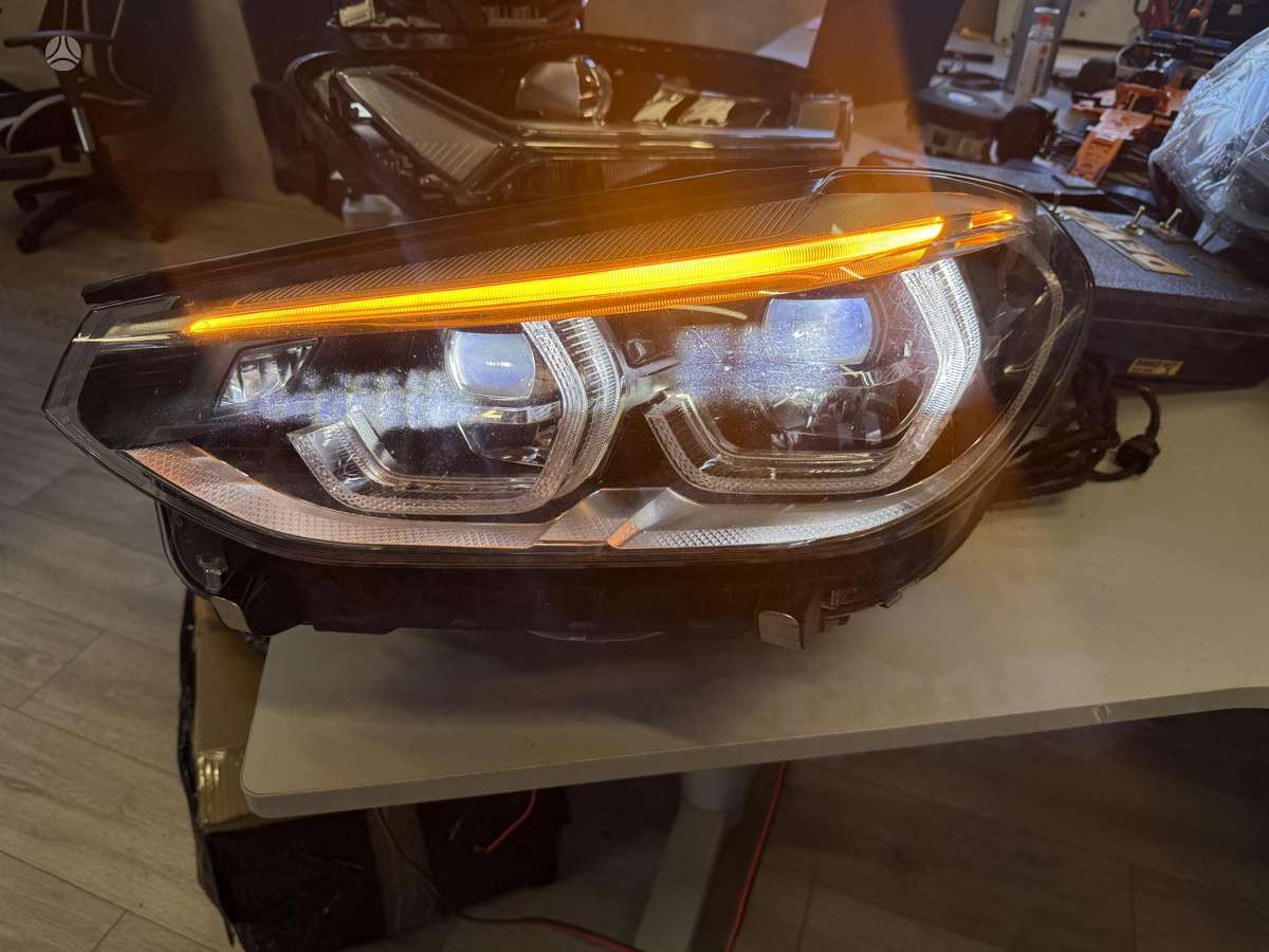 BMW X3 lights