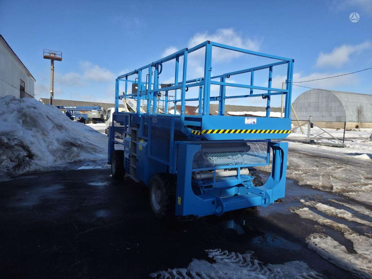Genie GS 3384 RT, šķērveida pacēlājs