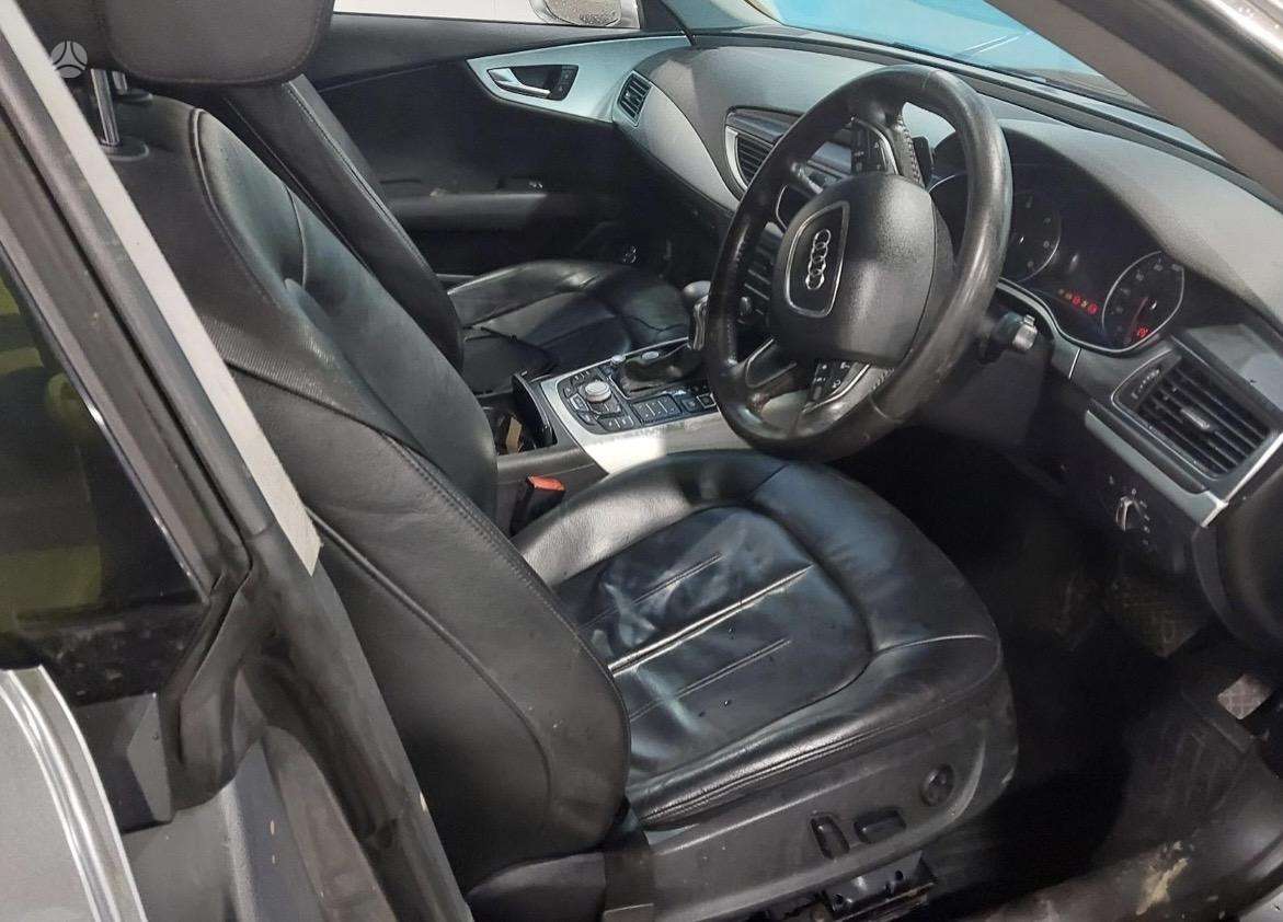 Audi A7 Dalimis