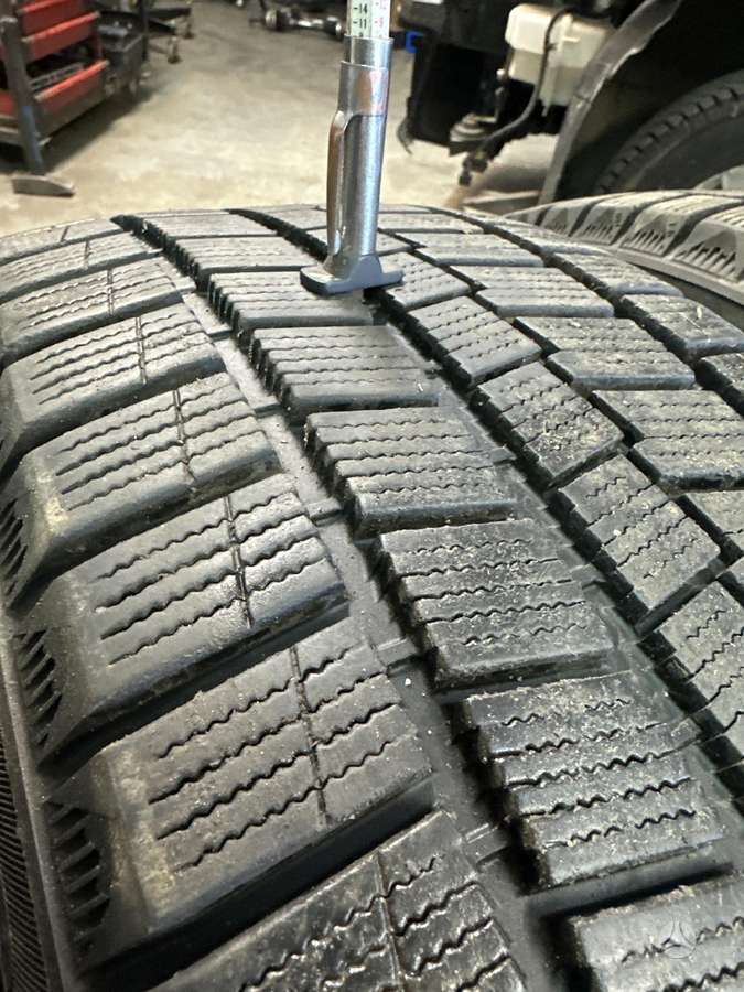Sunny, winter 225/60 R18