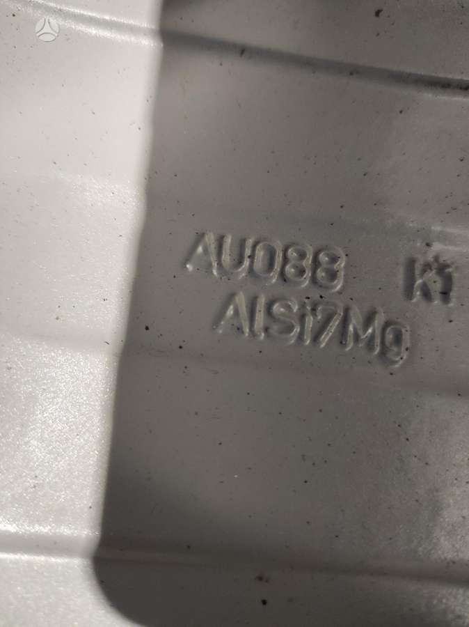 Audi, lengvojo lydinio, R18
