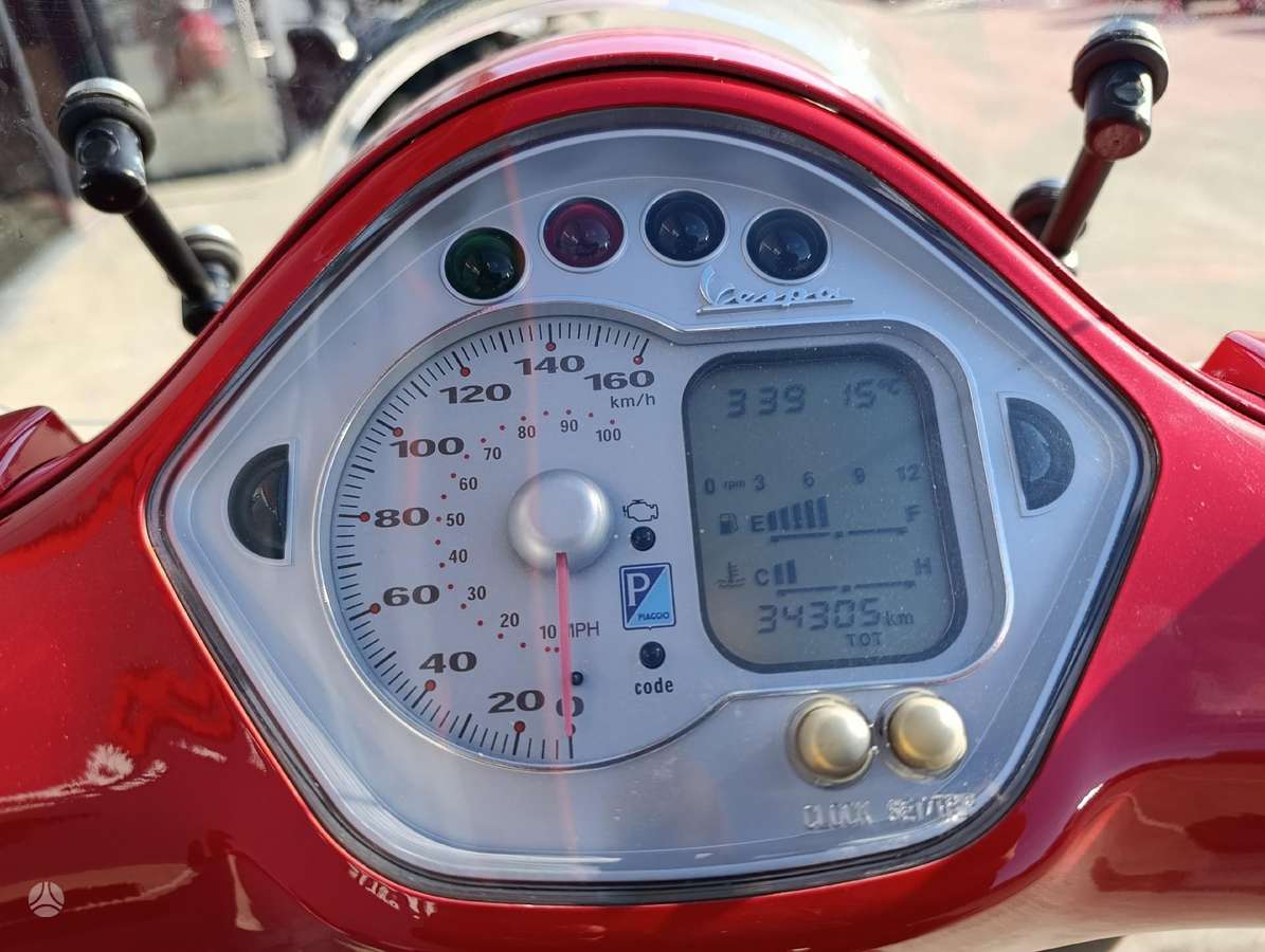 Piaggio Vespa 250cc, мотороллеры / мопеды