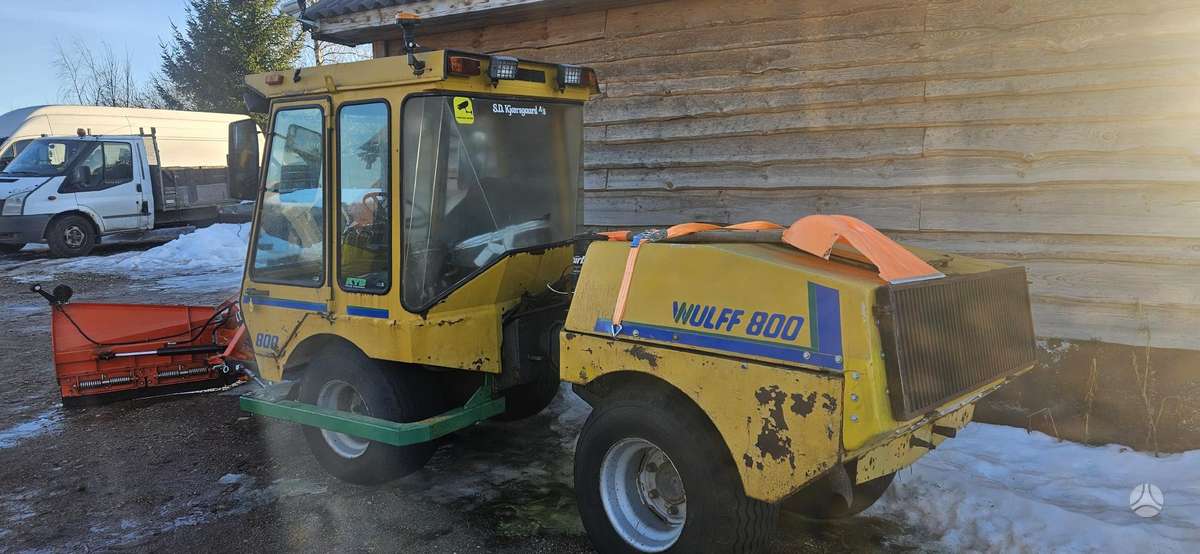 WOLF 800r, mini loaders