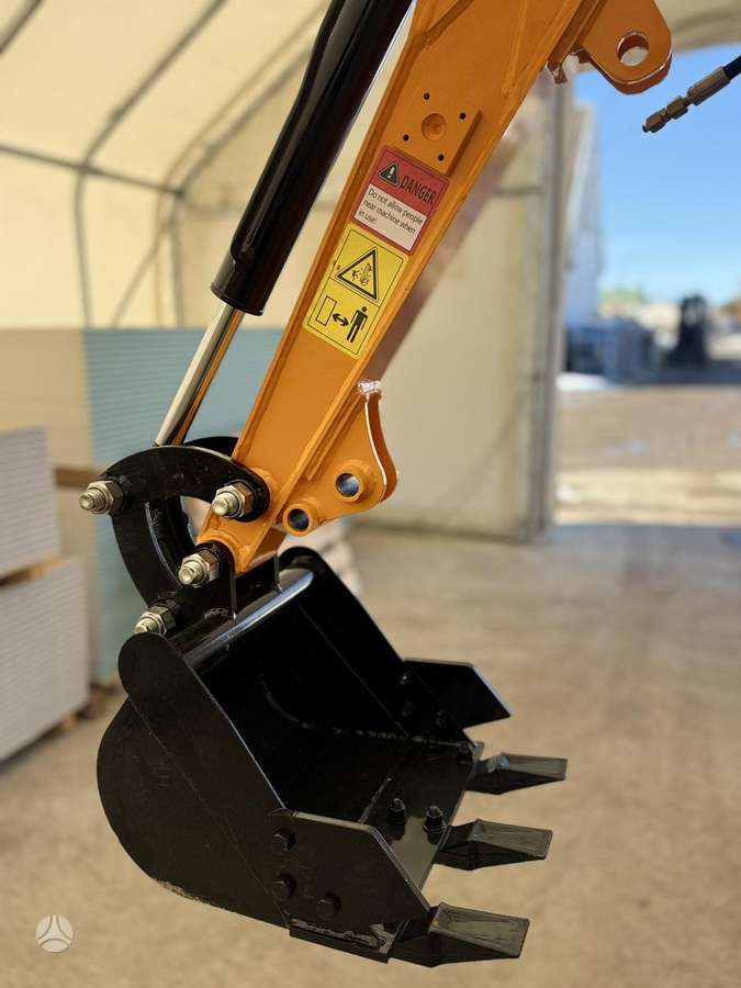 ENZO HT-10B, mini excavator