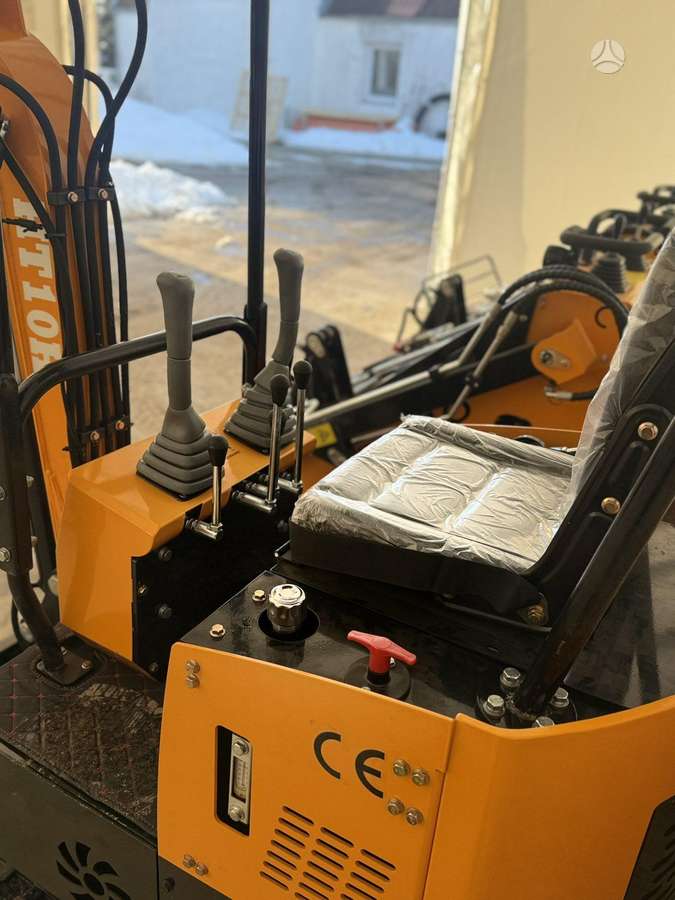 ENZO HT-10B, mini excavator