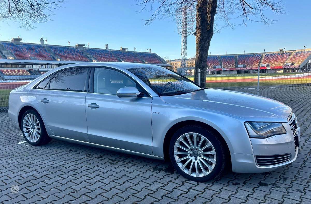 Audi A8, 6.3 l., Седан