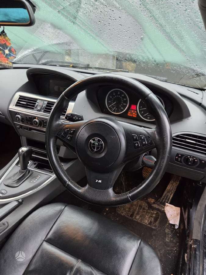 BMW 6 serija Dalimis