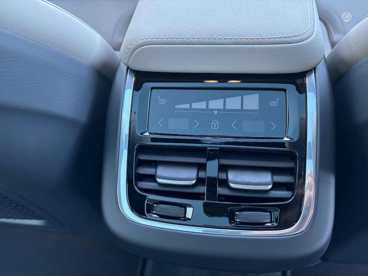 Volvo XC60 - 8
