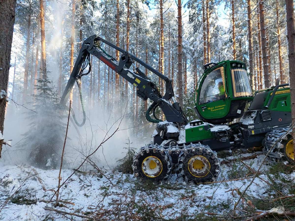 John Deere 1170G 8WD (H535), харвестеры