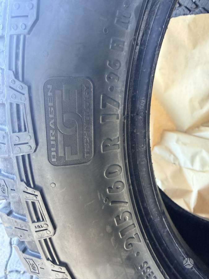 General GRABBER AT 3, universalios 215/60 R17