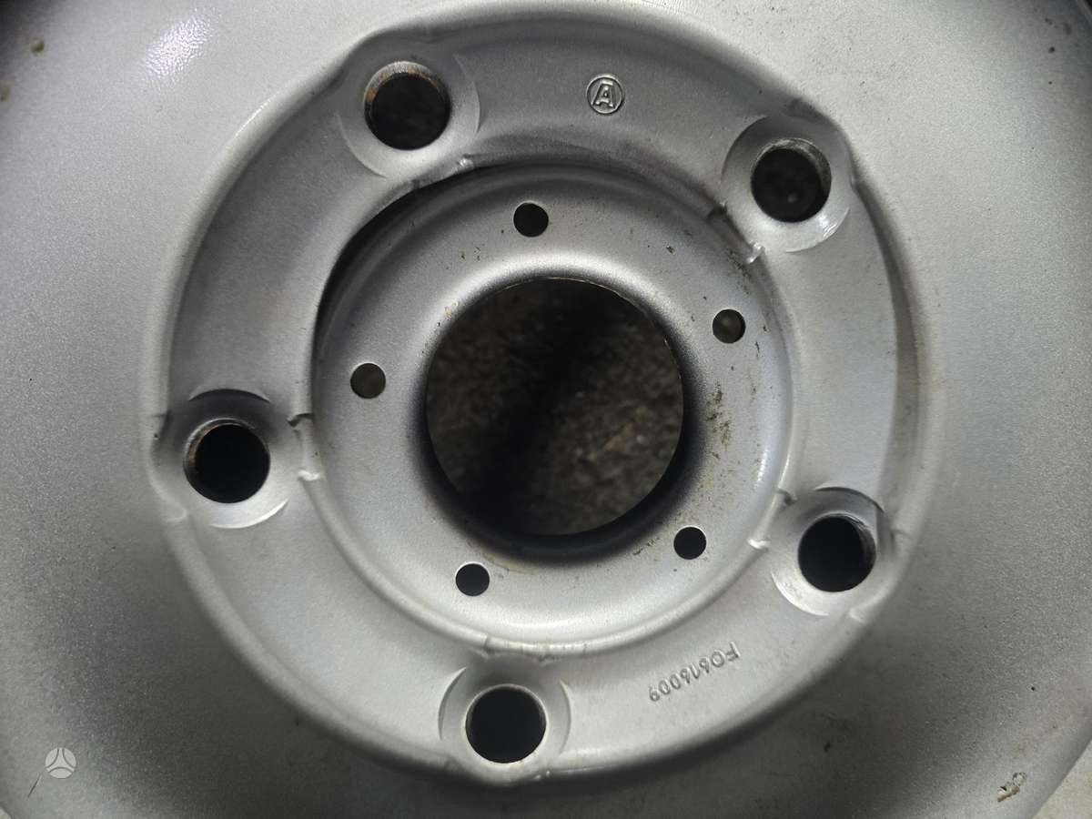 Ford Transit, tērauda apzīmogoti, R16
