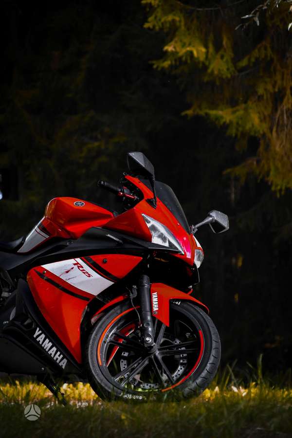 Yamaha YZF 125cc, superbikes