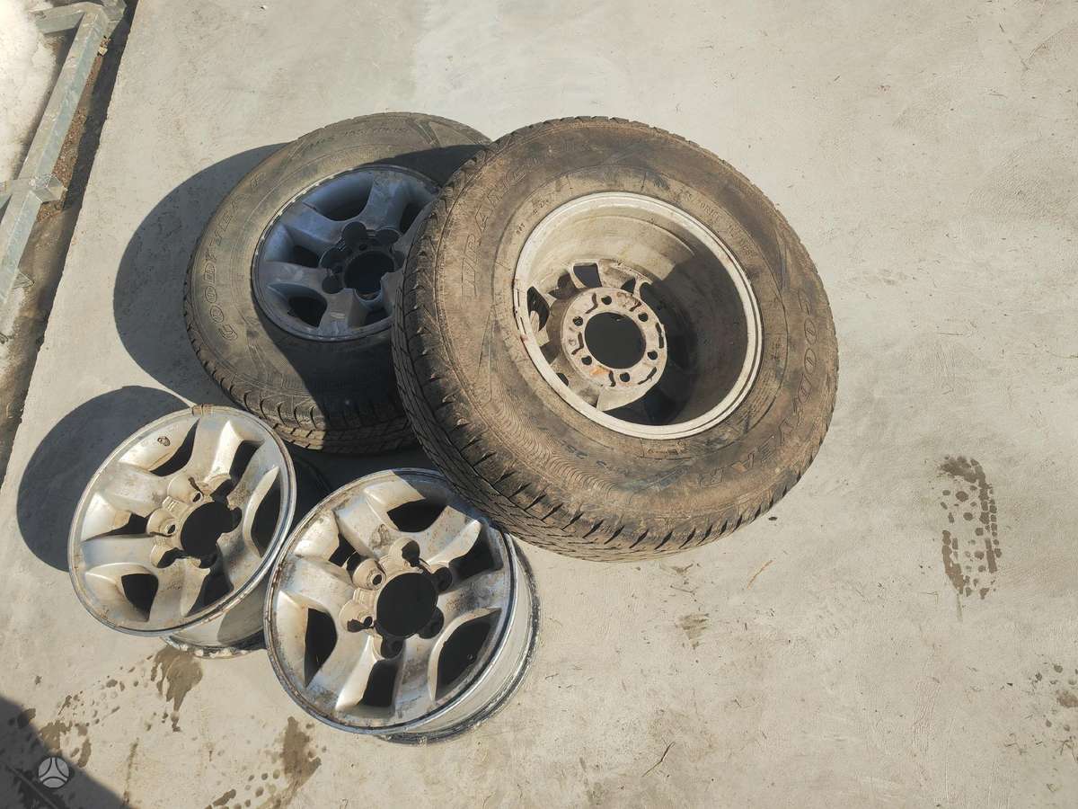 Toyota Hilux, light alloy, R15