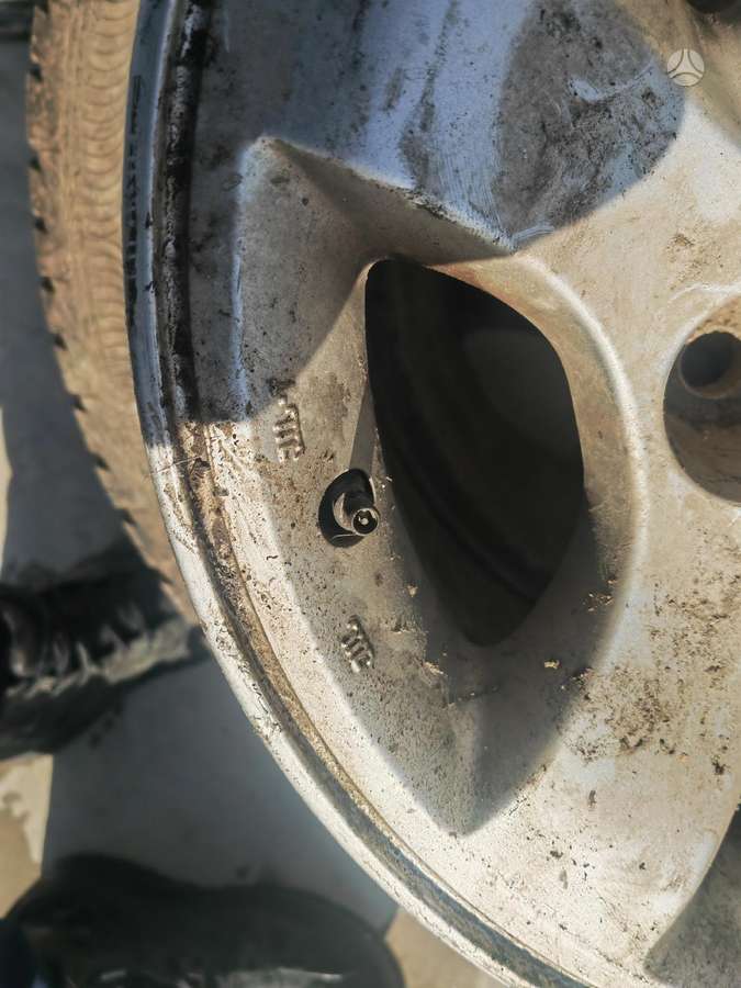 Toyota Hilux, light alloy, R15