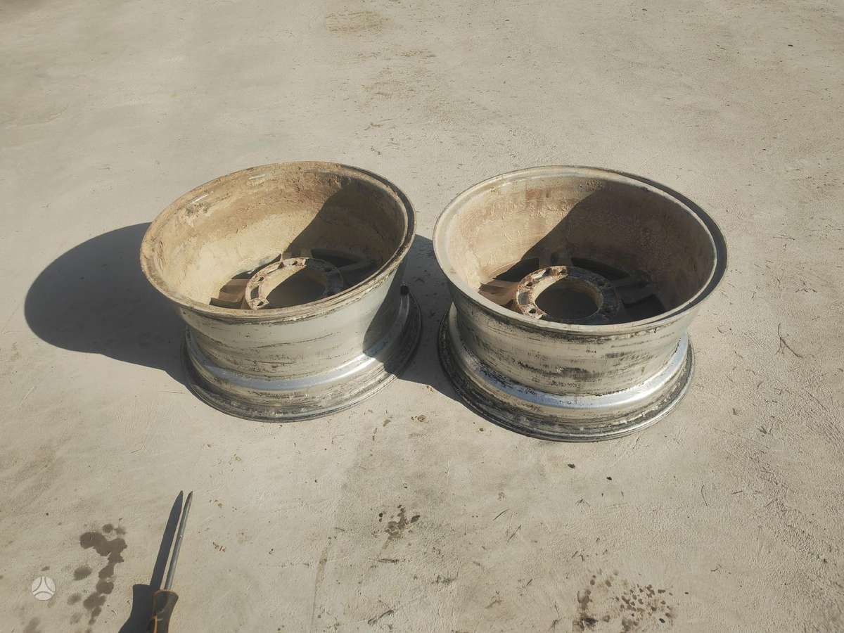 Toyota Hilux, light alloy, R16