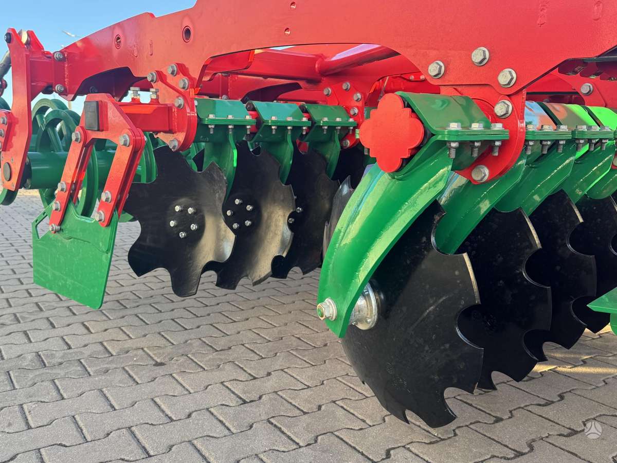 AGRO-MASZ FOX50, скребки, скрубберы