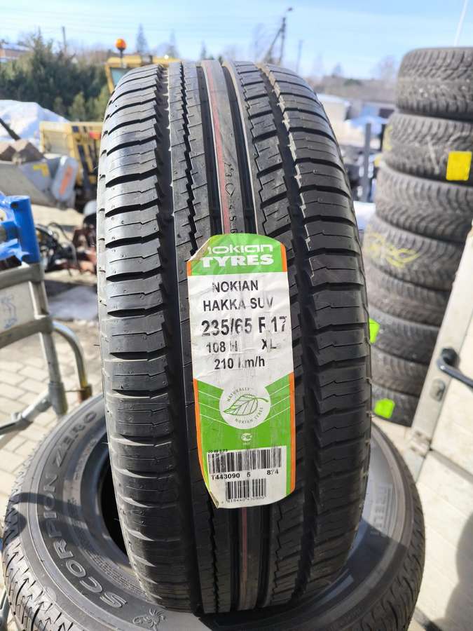 Nokian, vasarinės 235/65 R17