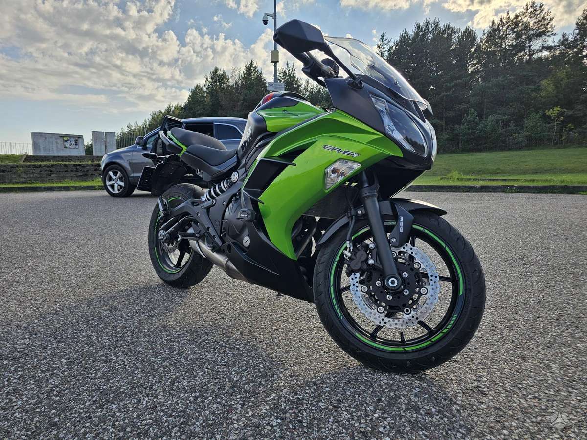 Kawasaki ER 649cc, street / classic