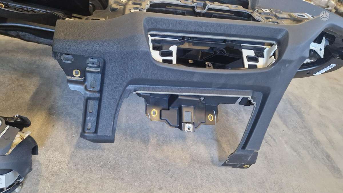 Audi Q3 dashboard