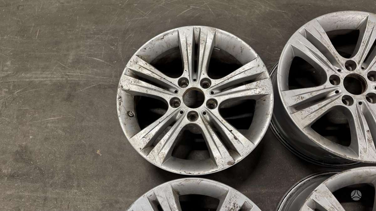 BMW, lengvojo lydinio, R17