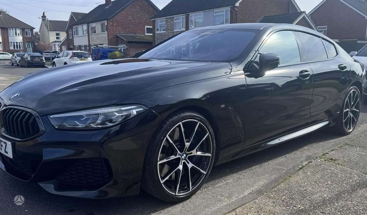 BMW 840 dalimis