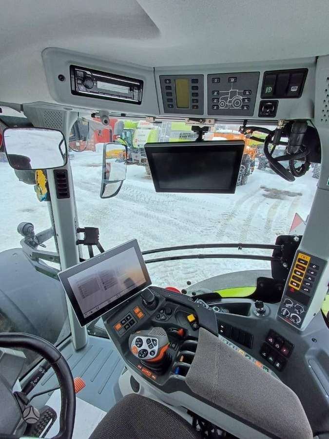 Claas Axion 850, тракторы