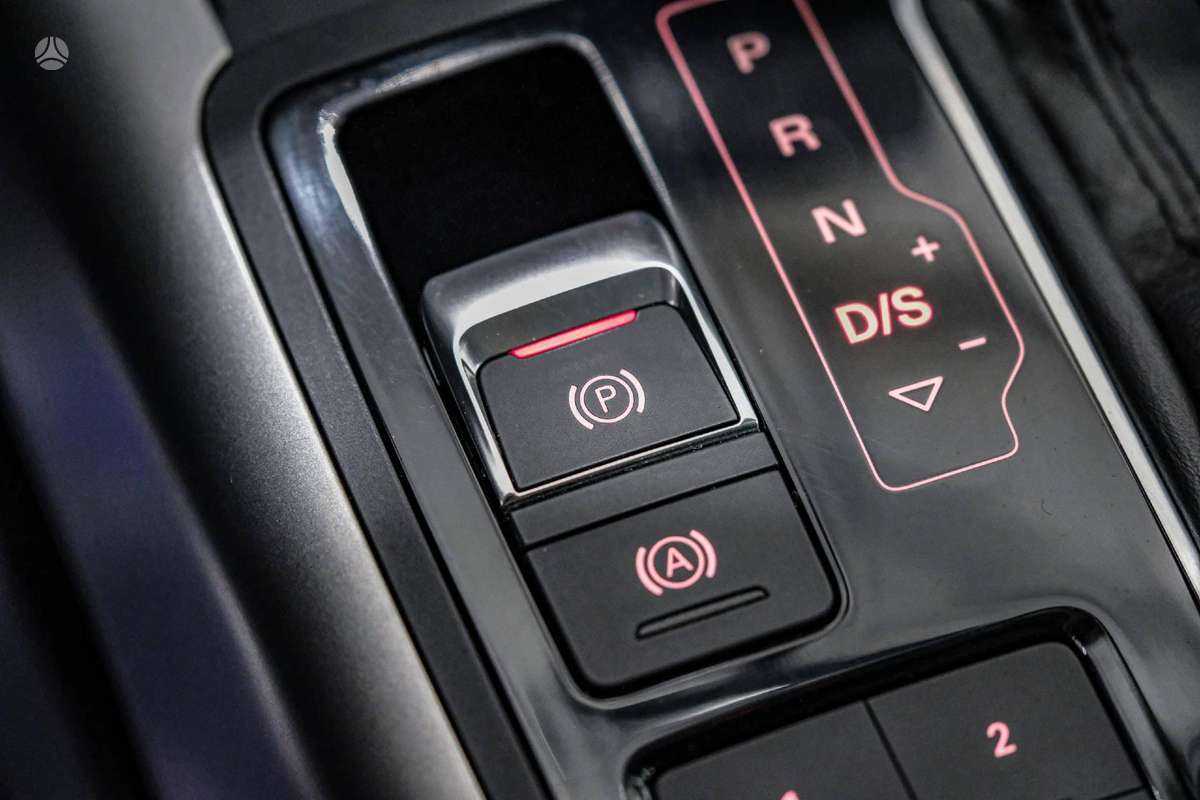 Audi A6, 2.0 l., Универсал
