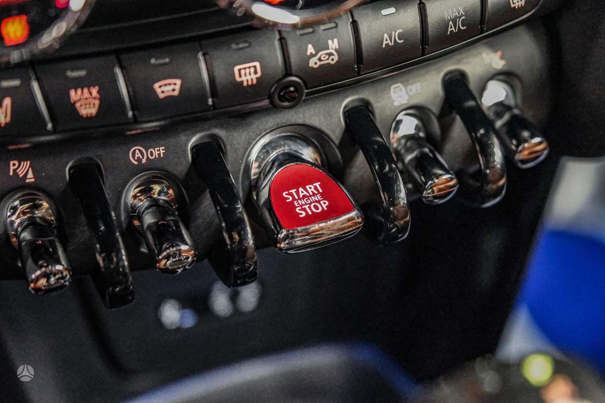 Mini Cooper, 1.6 l., coupe