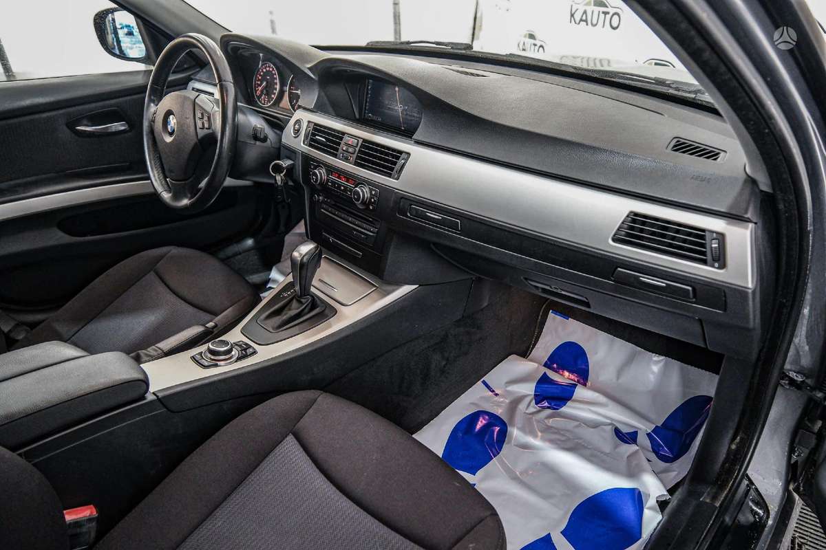 BMW 320, 2.0 l., Универсал