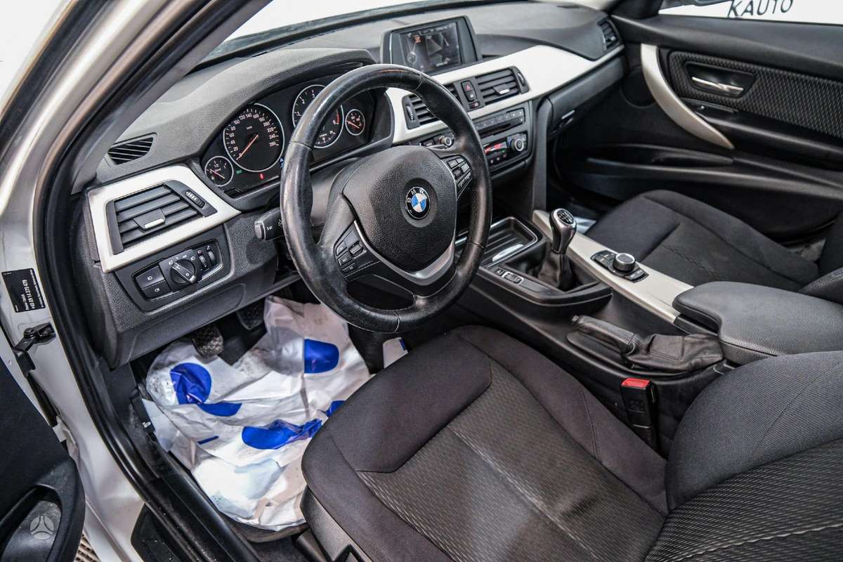 BMW 320, 2.0 l., wagon