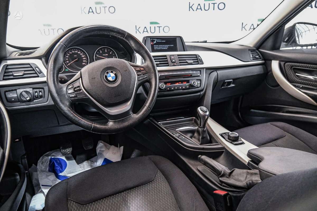 BMW 320, 2.0 l., universalas