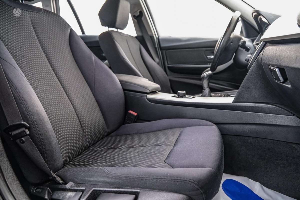 BMW 320, 2.0 l., wagon