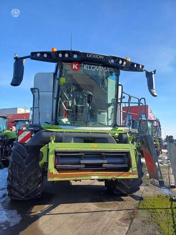 Claas Lexion 6800, combine harvesters